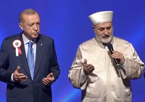 Başkan Erdoğan yurt dışındaki polis güçleriyle bir bir görüştü: Göreve uğurlama töreninde dua etti