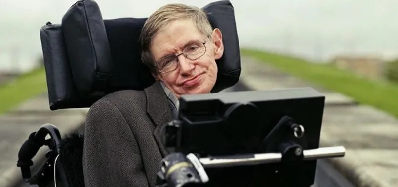 Stephen Hawking hastaneye kaldırıldı