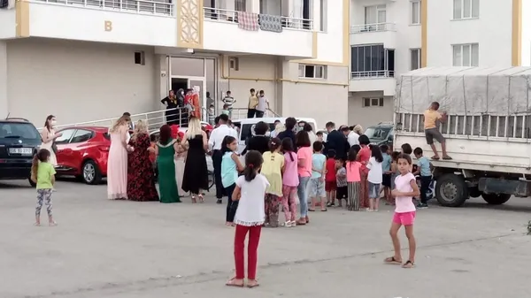 Diyarbakır'da 'korona halayları' devam ediyor - 1