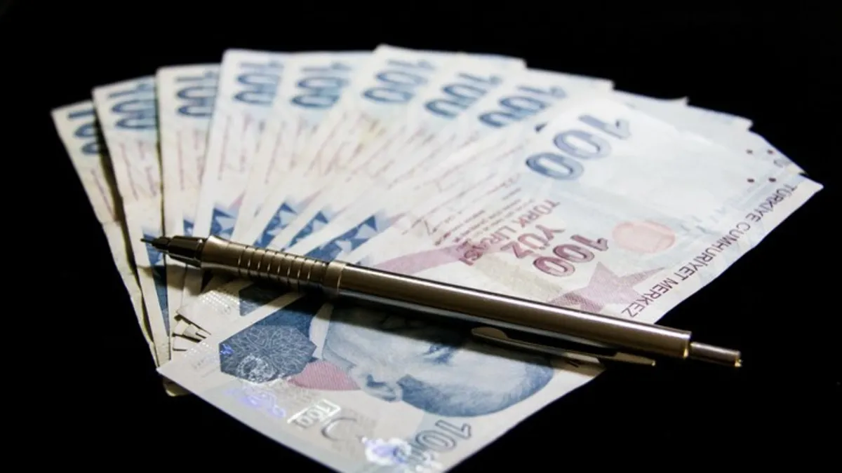 Emekliye seyyanen zam verilecek mi? 3 Ocak 2025 memur zammına seyyanen dahil mi?