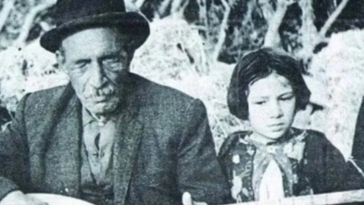 Aşık Veysel'in kızı Hayriye Özer hastaneye kaldırıldı! İşte son durumu