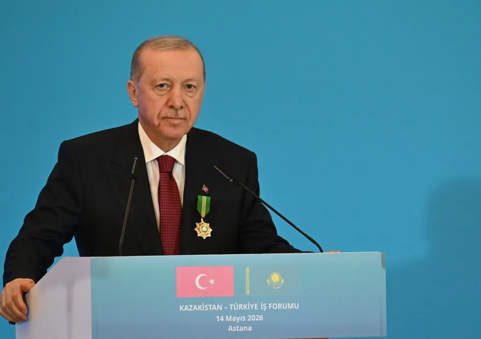 baskan-erdogan-kazakistanda-her-daim-en-yakin-destekciniz-olacagiz-ticarette-hedef-15-milyar-dolar-1778765853704.jpeg Başkan Erdoğan Kazakistan'da: Her daim en yakın destekçiniz olacağız | Ticarette hedef 15 milyar dolar - 3