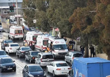 İzmir'de terör saldırısı! Yaralılar var