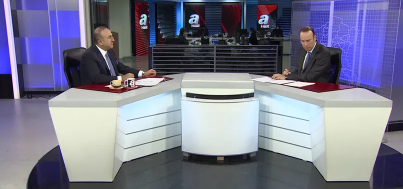 Bakan Çavuşoğlu: ABD YPG'ye silah desteği veriyor nokta!