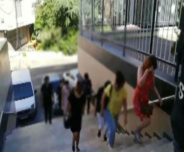 İstanbul'da fuhuş çetelerine operasyon! 29 kadın kurtarıldı - 2