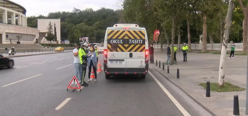 Yüz yüze eğitimde ilk gün! Okul servisleri tek tek denetlendi...