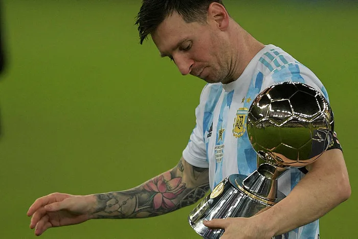 Son dakika: Arjantinli yıldız futbolcu Lionel Messi 5 yıl daha Barcelona'da - 1