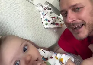 Burak Çelik’ten güldüren 'Baba' mesaisi