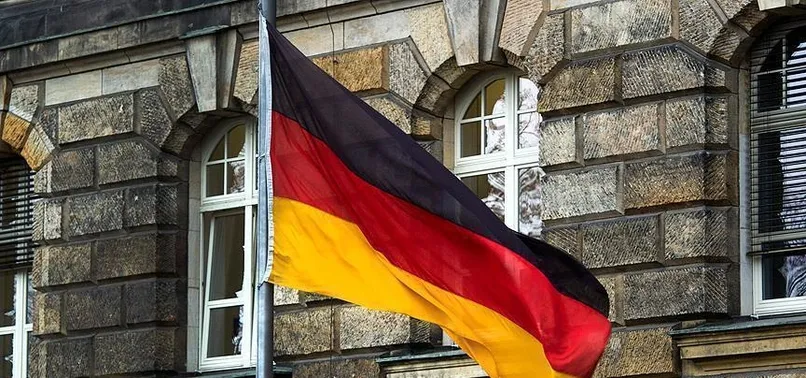 35 diplomatik pasaport sahibi Almanya'ya iltica başvurusu yapmış