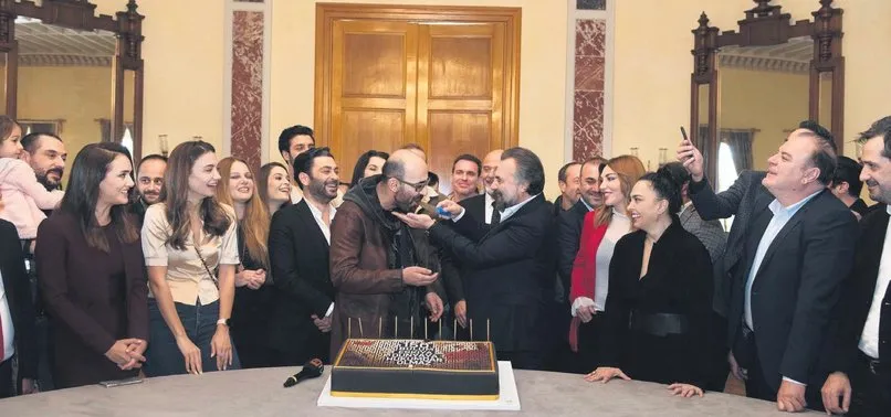 ATV'nin reyting rekortmeni dizisi EDHO’dan 150. bölüm için pastalı kutlama