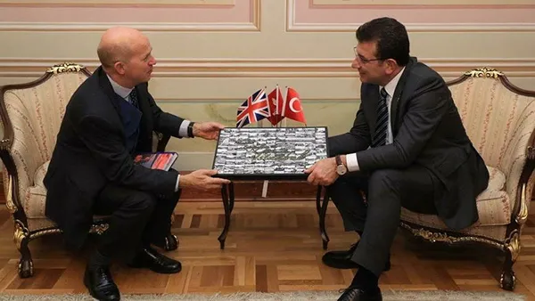 balikcida-yakalanan-imamoglu-ve-ingiliz-buyukelcinin-ikinci-gorusmesi-2023e-hazirlik-mi-yapiyor-1643138588550.jpg Balıkçıda yakalanan İmamoğlu ve İngiliz Büyükelçinin ikinci görüşmesi! 2023'e hazırlık mı yapıyor? - 2