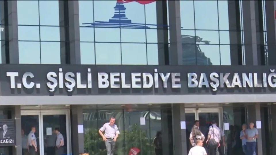 CHP’li 4 belediyeye terör operasyonu