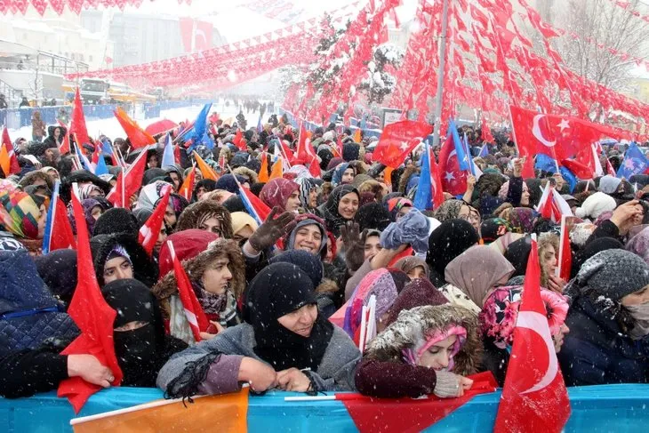 Başkan Erdoğan'a Erzurum'da sıcak karşılama