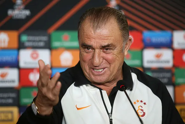 fatih-terim-derbi-sonrasi-ilk-kez-konustu-telafisi-yok-1637768559792.jpg Galatasaray Teknik Direktörü Fatih Terim derbi sonrası ilk kez konuştu: Telafisi yok! - 1