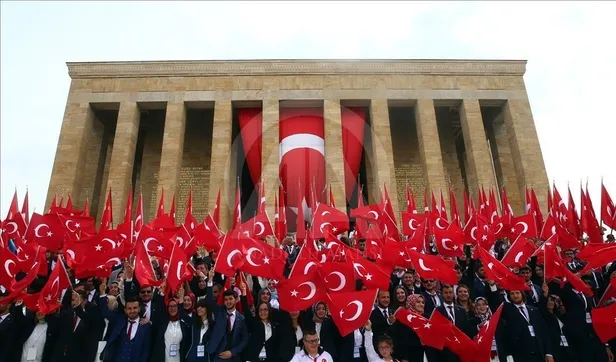 19-mayis-ne-zaman-hangi-gune-denk-geliyor-19-mayis-genclik-ve-spor-bayrami-resmi-tatil-mi-1746947885946.jpg A Haber Foto Arşiv