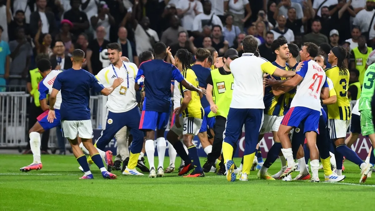 Lyon’da tur sevinci gerilime dönüştü!