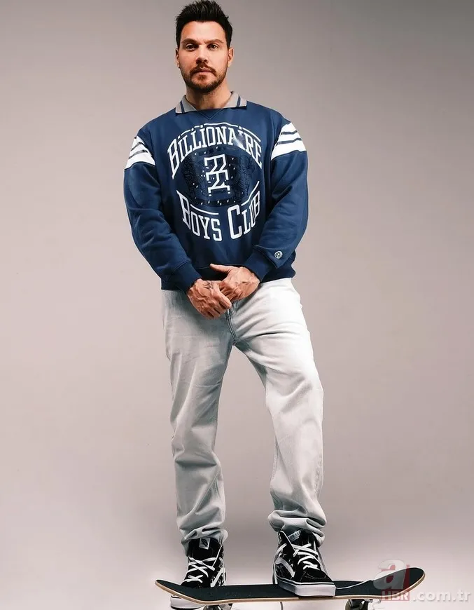 İsrail'e tepkisi çok konuşulmuştu! Sinan Akçıl'dan Eurovision açıklaması: Çivisi çıkmış vaziyette... 3