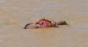 Kahreden görüntü Aylan bebeği hatırlattı