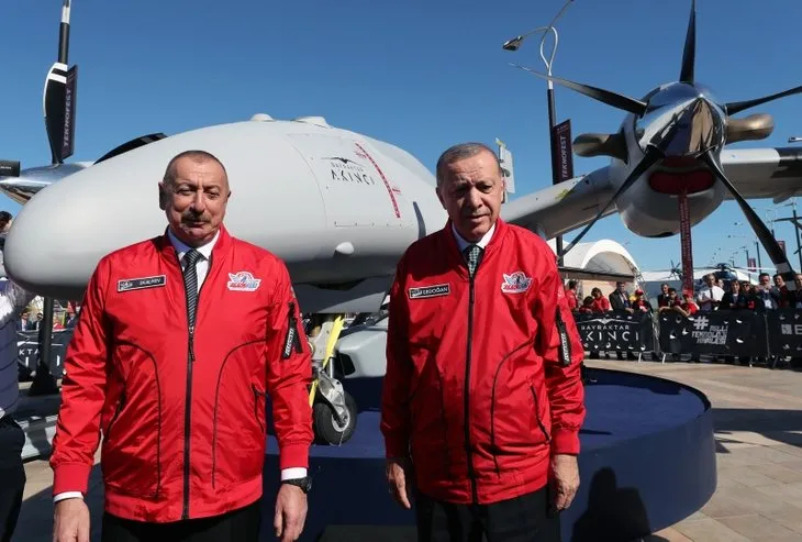 Akıncı’ya Erdoğan imzası! Bakü semalarında hilal ve yıldız! Teknofest’te nefesleri kesen gösteri