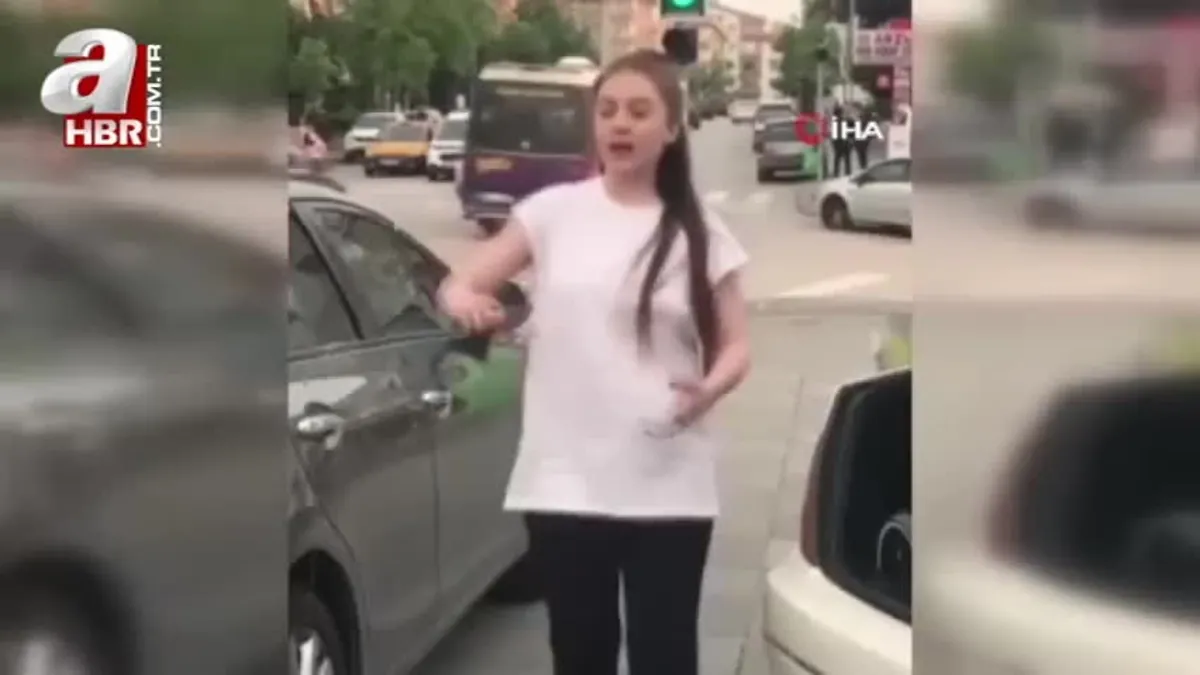 Ankara'da yumurtalı park kavgası kamerada!