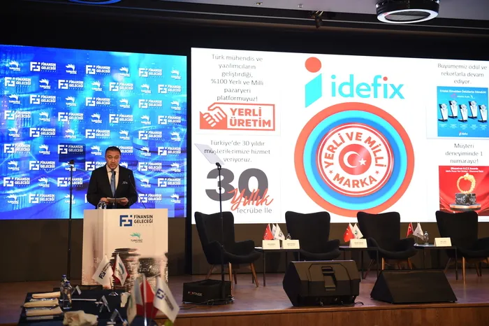 idefix-genel-muduru-onur-bayhan-5-finansin-gelecegi-zirvesinde-e-ticaretin-bugunu-ve-gelecegini-degerlendirdi-1765975237126.jpg