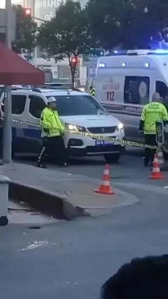 bayrampasada-once-eski-ortagini-sonra-kendini-vurdu-1714947322706.jpeg Bayrampaşa’da sokak ortasında infaz! Önce eski ortağını sonra kendini... - 4