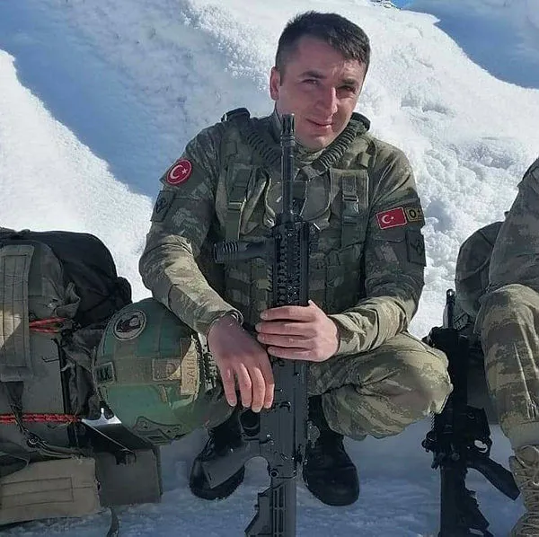 Pençe-Kilit Harekatı bölgesinden acı haber: P. Uzm. Çvş. Mustafa Işık yıldırım düşmesi sonucu şehit oldu