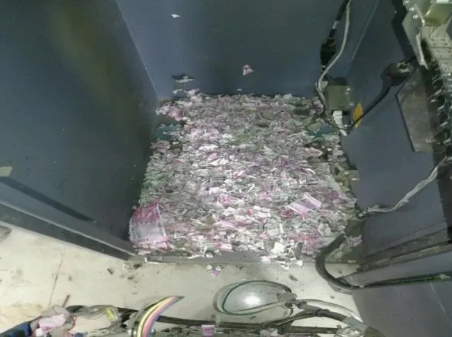 Hindistan’da ATM’ye giren fareler yaklaşık 9 milyon TL’yi yedi