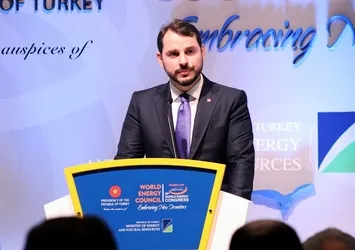 Bakan Albayrak'tan öğrencilere anlamlı mesaj