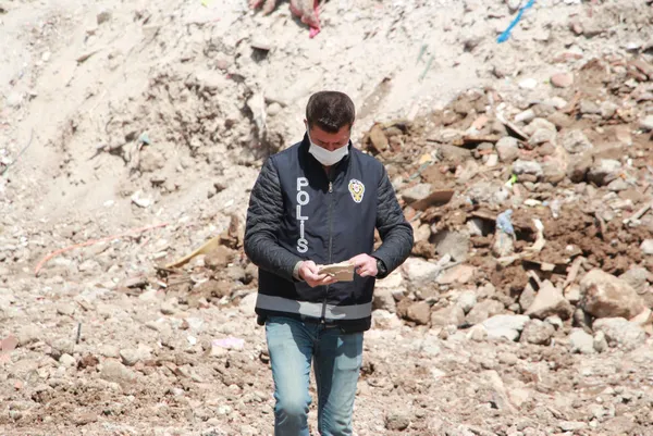 Diyarbakır'da polis enkaz başında nöbette! Değerli eşyalar sahiplerine teslim ediliyor