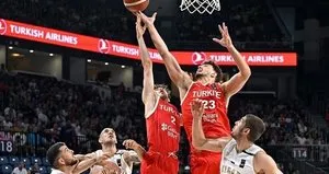12 Dev Adam grup lideri olarak yarı finalde!