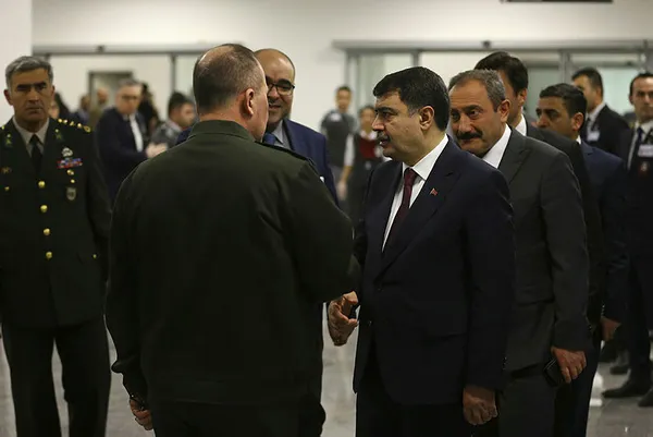 Son dakika: Ankara Polatlı’daki Sakarya Kışlası’nda mühimmat patladı!