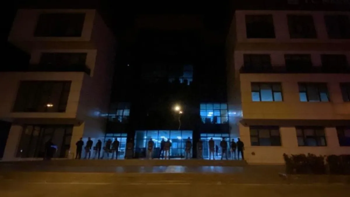 Marmaris Belediyesi'ne gece vakti operasyon!