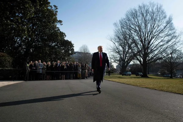 son-dakika-donald-trumptan-azil-sureci-aciklamasi-siyasi-tarihimizdeki-en-buyuk-cadi-avinin-devamidir-1610468533056.jpg Son dakika... Donald Trump'tan azil süreci açıklaması: Siyasi tarihimizdeki en büyük cadı avının devamıdır - 4