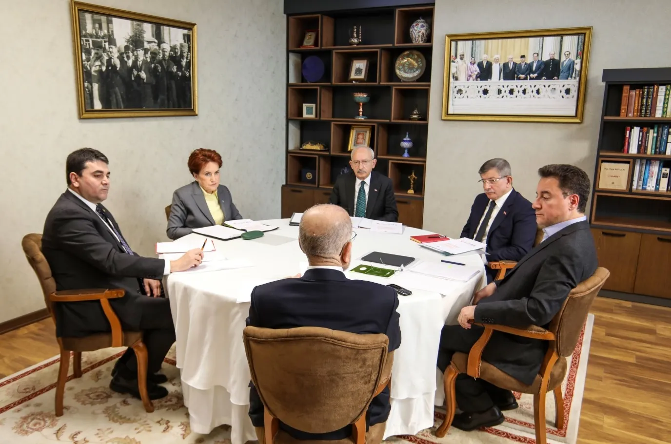 Siyasi yağmacılar masa etrafında toplandı! 6+1'li koalisyondan algı dolu açıklama: "Devlet yok" yalanını sürdürdüler