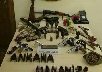 Ankara'da emekli askerin evinden cephanelik çıktı