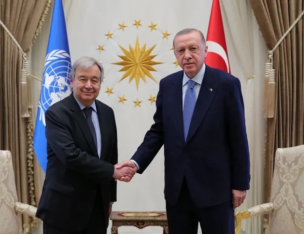 ukrayna-rusya-savasinda-baris-icin-ilk-durak-ankara-bm-genel-sekreteri-antonio-guterres-baskan-erdogan-ile-bug-1650891713995.jpg Ukrayna-Rusya savaşında barış için ilk durak Ankara! BM Genel Sekreteri Antonio Guterres Başkan Erdoğan ile görüştü - 1