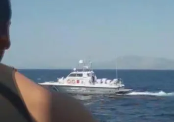 Yunan asker Türk balıkçılara silah çekti