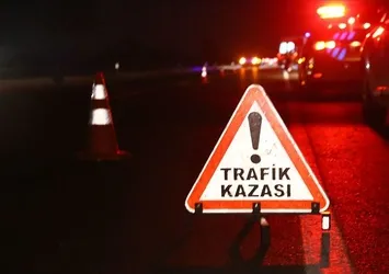 Antalya'da sulama kanalına kamyonet düştü
