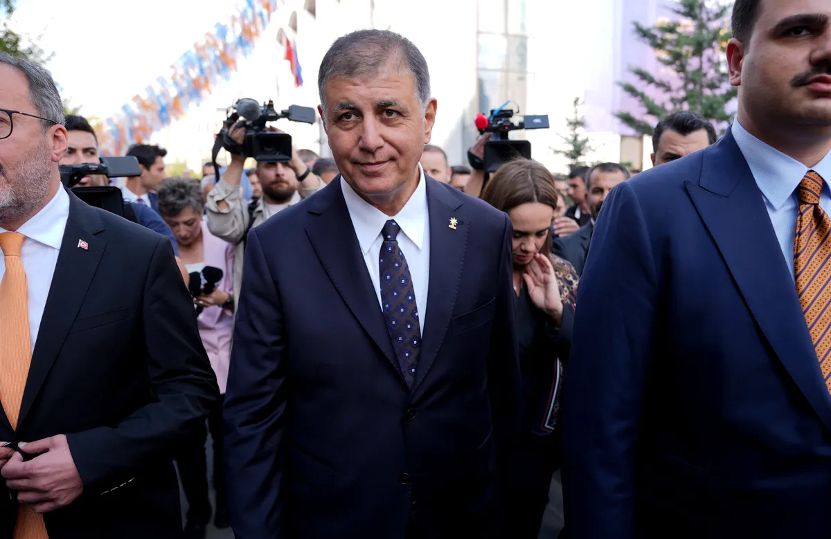 Cemil Tugay AK Parti’ye geçiş sürecinde Başkan Erdoğan ile olan diyaloğunu anlattı: "Bana güven verdi" - 10