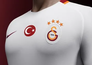 Galatasaray'dan Salvatore Bocchetti'ye teklif