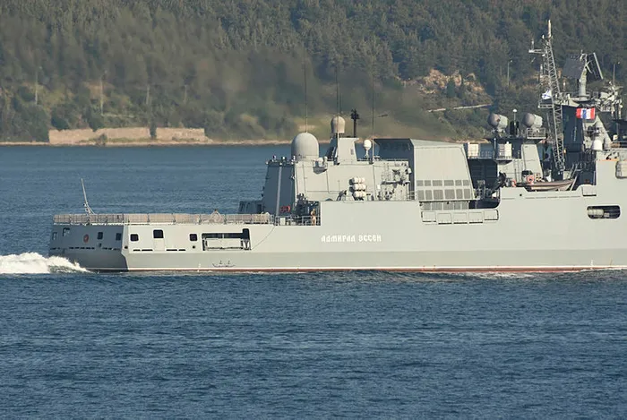 Son dakika: Rus savaş gemisi Çanakkale Boğazı'ndan geçti - 2