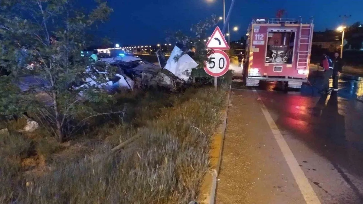 Sivas'ta Gemerek'te kaza! 4 kişi yaralandı