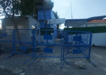 Çocuğuna bakılmadığını iddia edip doktoru dövdü! Önce yumrukladı sonra da bıçak çekti