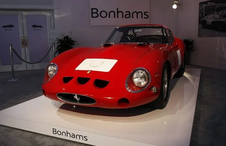1962 model Ferrari, 34 milyon 650 bin dolara satıldı