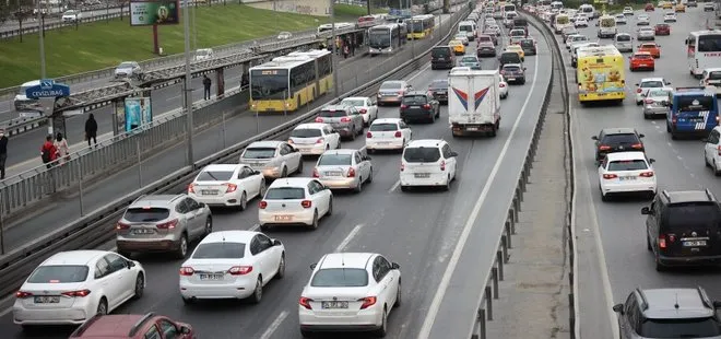 Son dakika: İstanbul’da haftanın ilk iş gününde trafik yoğunluğu!