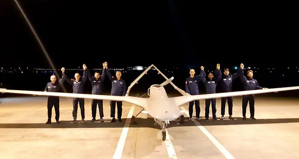 muhalefetin-tehdit-ettigi-baykardan-bir-ihracat-basarisi-daha-abd-avrupa-ve-cinli-firmalari-geride-birakti-1674055567833.jpg Muhalefetin tehdit ettiği Baykar'dan bir ihracat başarısı daha: ABD Avrupa ve Çinli firmaları geride bıraktı - 3