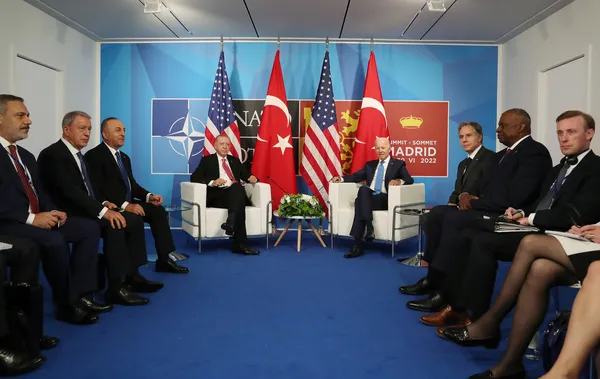 beyaz-saraydan-erdogan-biden-gorusmesine-iliskin-aciklama-yapici-iliskiler-surdurulmeli-1656527173851.jpg