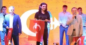 Demokrasi nöbetinde Murat Kekilli sürprizi