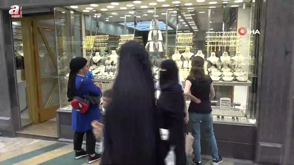 Altını alan değil satan daha fazla